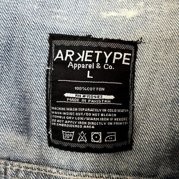 Arketype Bleached Distressed Denim Jean Jacket Size Large - Picture 2 of 6